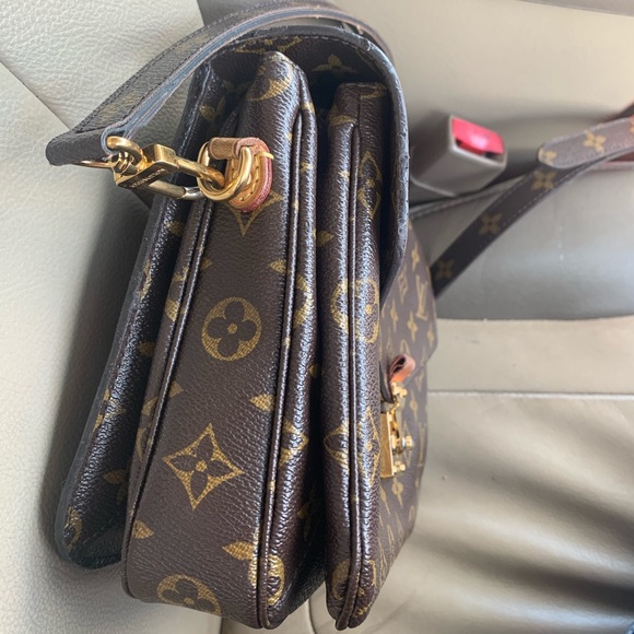 Authentic LV metis - Picture 7 of 16